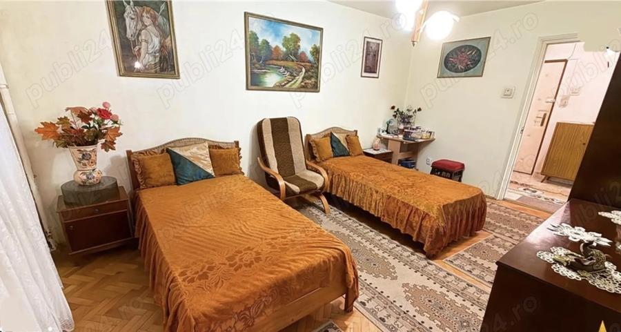Apartament cu 2 camere decomandat în Central