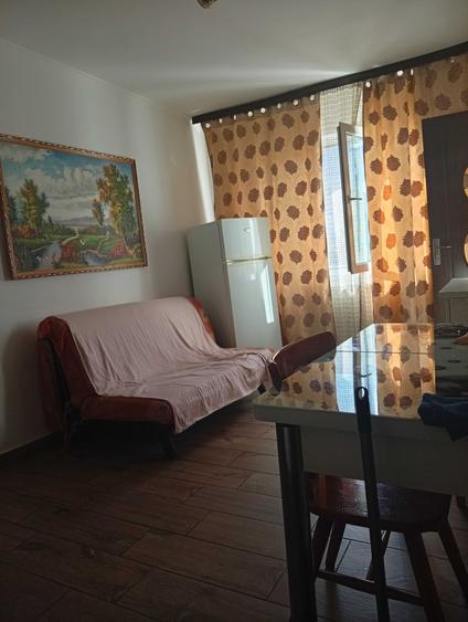 Vanzare apartament 3 camere - 1