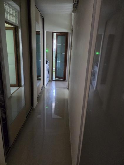 Apartament3 camere pe Buzaului in spatele scolii nr 2 , strada Simion Barnutiu - 1