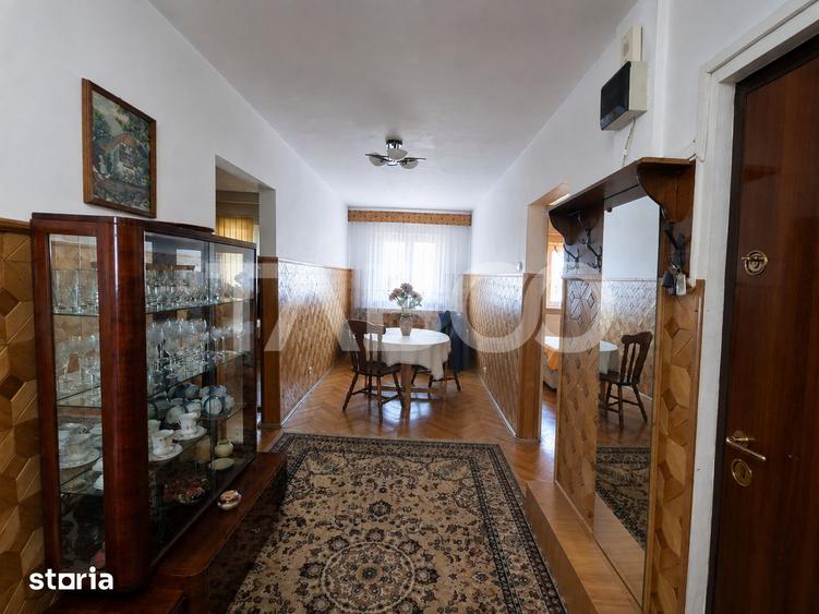 Apartament cu 3 camere decomandat, mobilat în Terezian