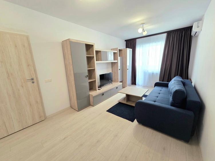 Apartament cu 2 camere decomandat în Uverturii