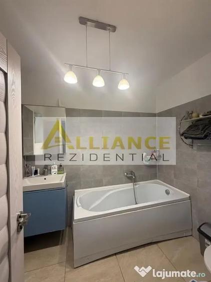 Casă cu 4 camere cu Teren 578 Mp în Central