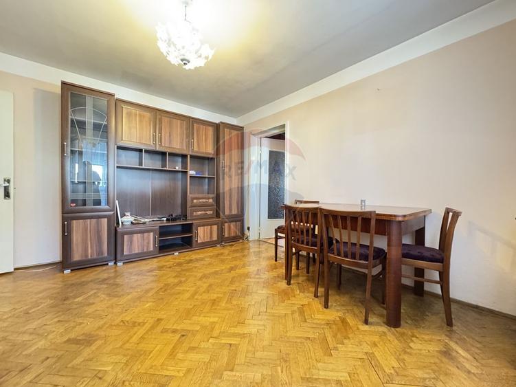 Apartament cu 2 camere semidecomandat în Central