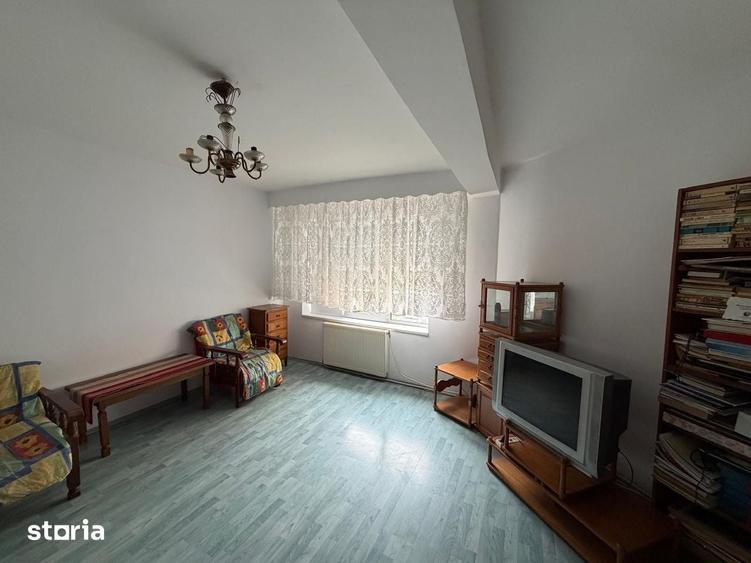 Apartament cu 2 camere decomandat în Porolissum