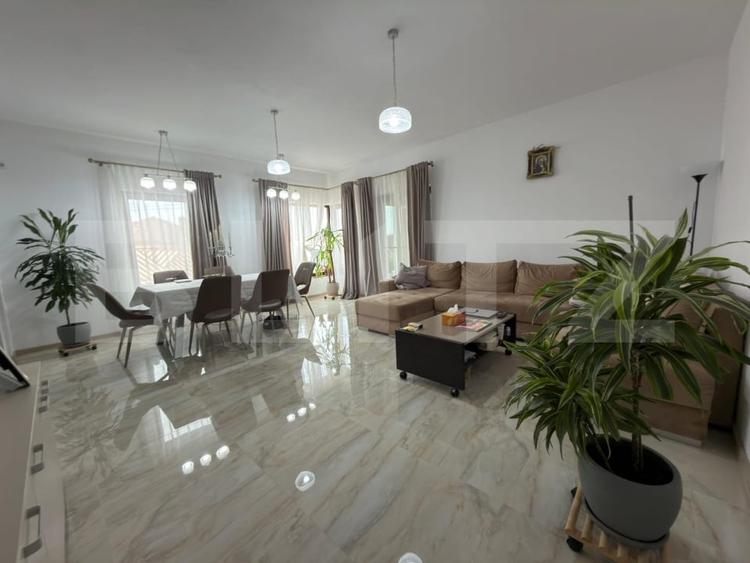 Casă individuală cu 5 camere cu Canalizare în Exterior Est