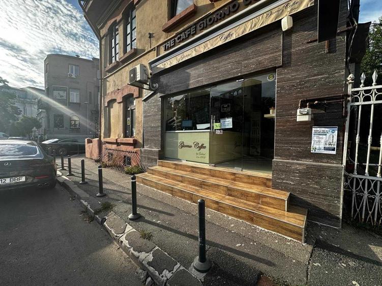 Spațiu comercial, de 22 mp, în Romană