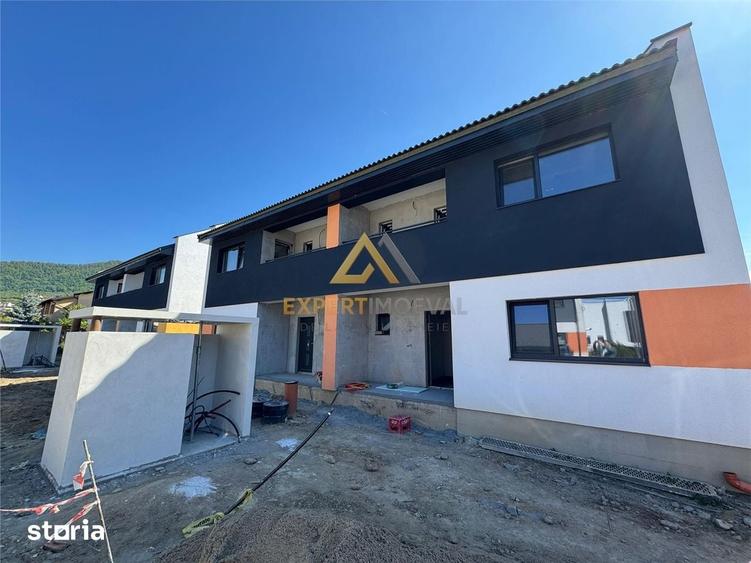 Casă cu 4 camere cu Teren 360 Mp în Valea Borcutului