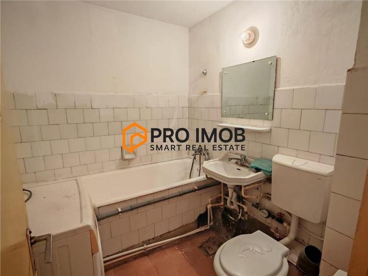 Apartament cu 3 camere decomandat, mobilat în 1 Decembrie