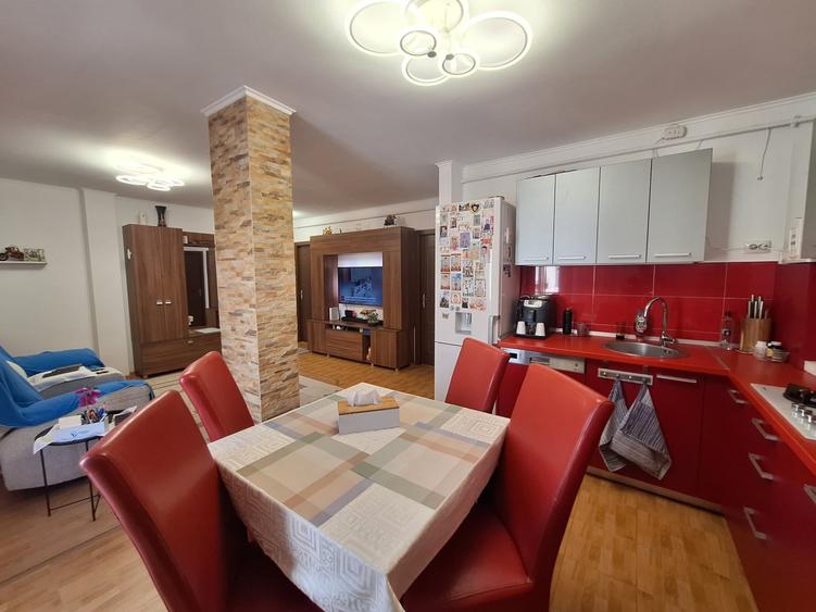 Apartament cu 3 camere, 2 terase, parcare, zona Sub Cetate - 13