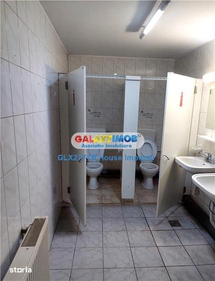 Casă cu 9 camere cu Teren 170 Mp în Vitan