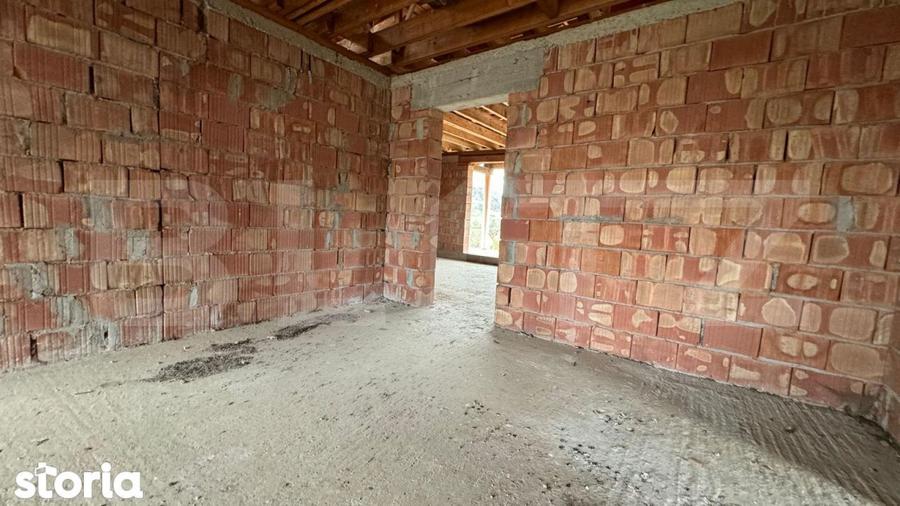 Casa la rosu in zona Valea Ghinzii, cu 900 mp de teren intravilan - 11