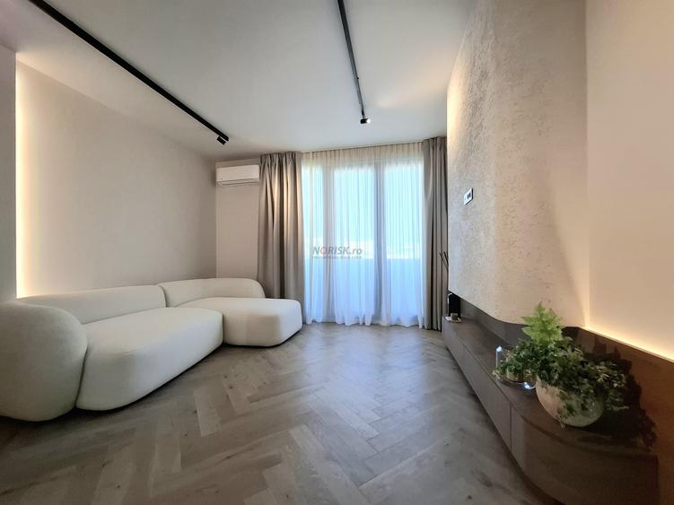 Apartament cu 4 camere decomandat, mobilat în Unirii