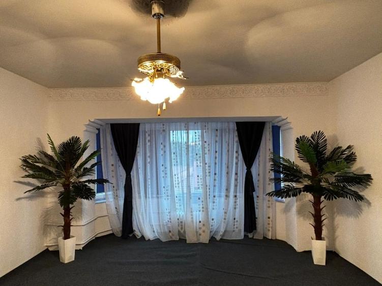 Apartament cu 3 camere decomandat în Stadion