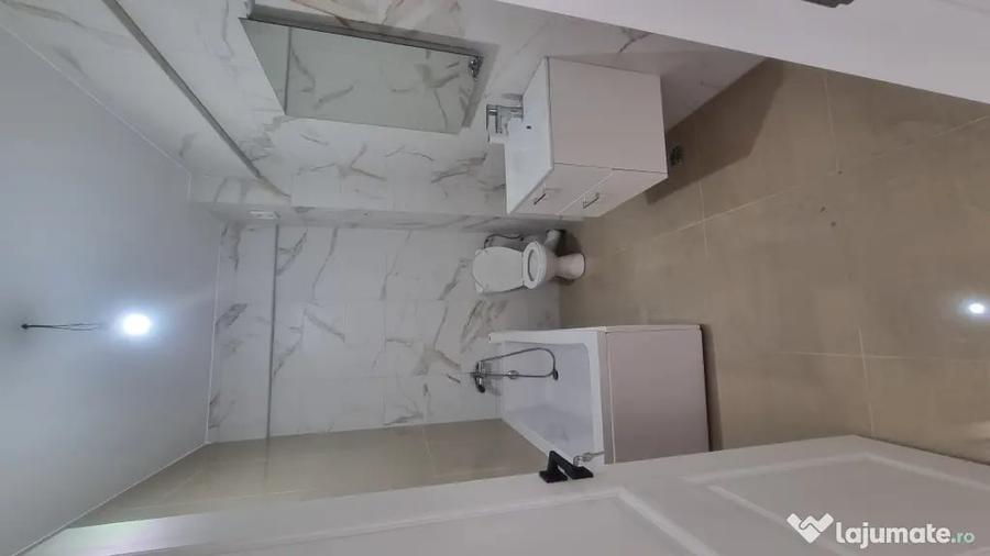 Vand apartament 2 camere central - 2