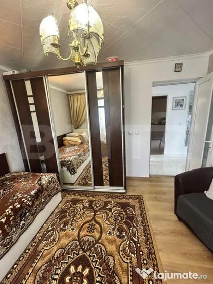 Casă cu 8 camere cu Teren 450 Mp în Central