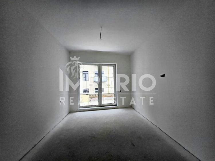 Apartament cu 4 camere semidecomandat în Central
