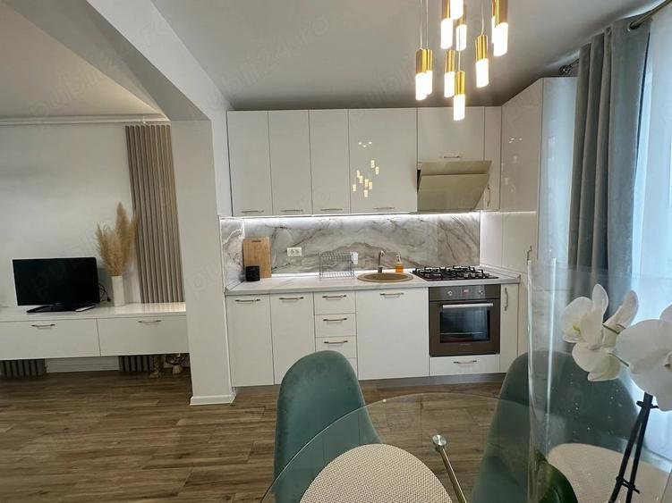 Apartament cu 2 camere semidecomandat în Central