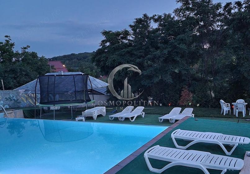 Casă cu 2 camere cu Teren 2000 Mp în Sărata