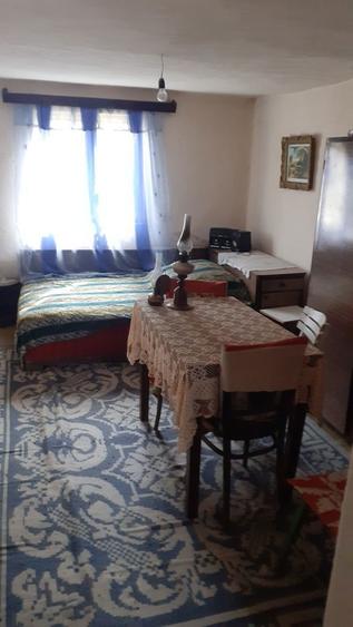 Casă cu 3 camere în Central