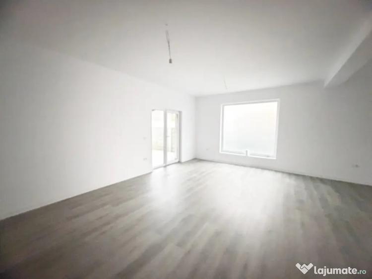 Casă cu 4 camere cu Teren 16 Mp în Utvin