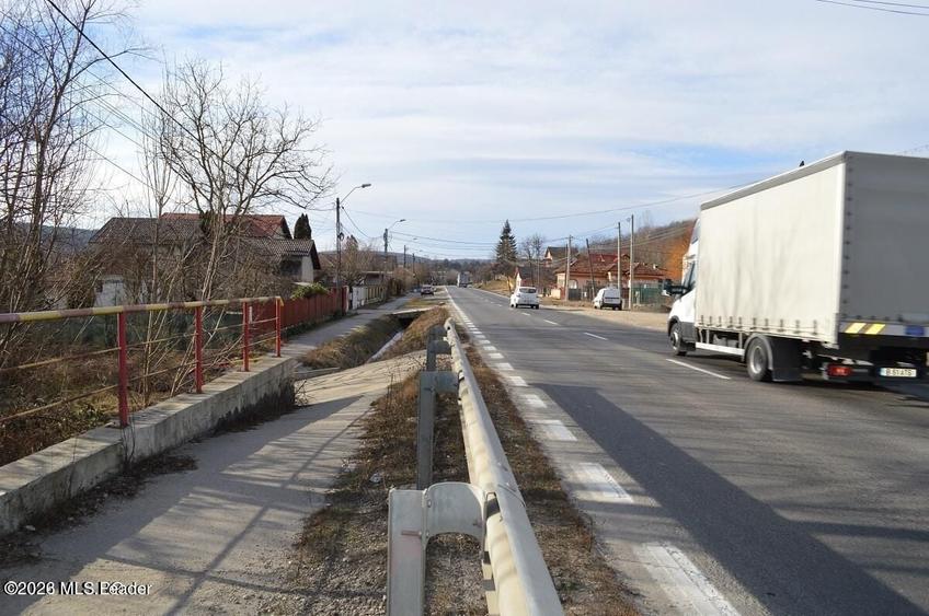 Teren Construcții intravilan de 2744 mp, în Bascov