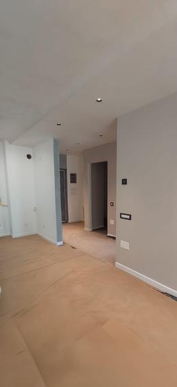 Apartament cu 2 camere semidecomandat în Florești