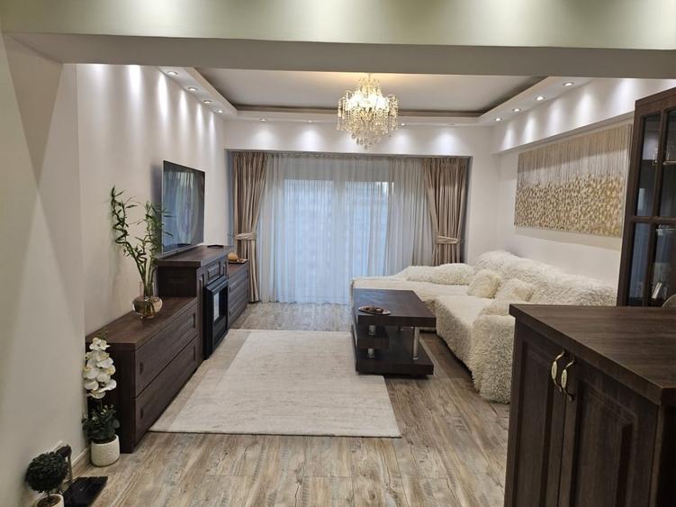 Apartament cu 2 camere decomandat, mobilat în Unirii