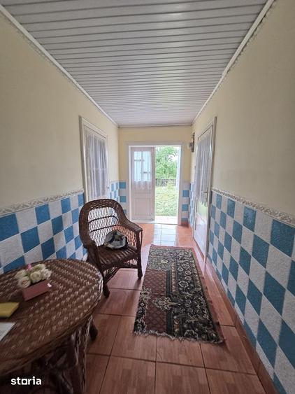 Casă cu 4 camere cu Teren 1500 Mp în Zamostea
