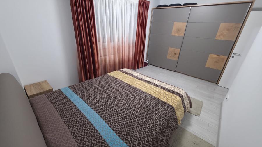 Apartament cu 3 camere decomandat în Ozana
