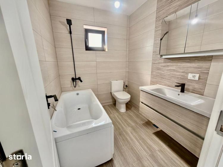 Casă cu 4 camere cu Teren 340 Mp în Malu Mare