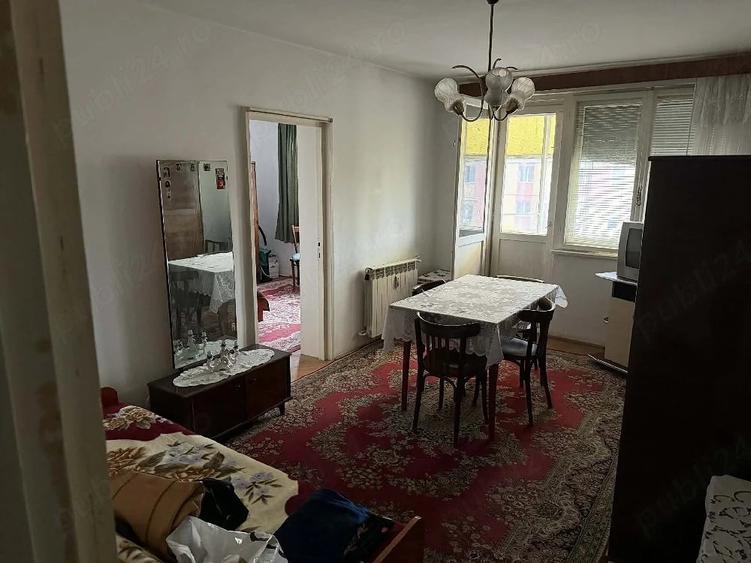 Apartament cu 2 camere semidecomandat în Central