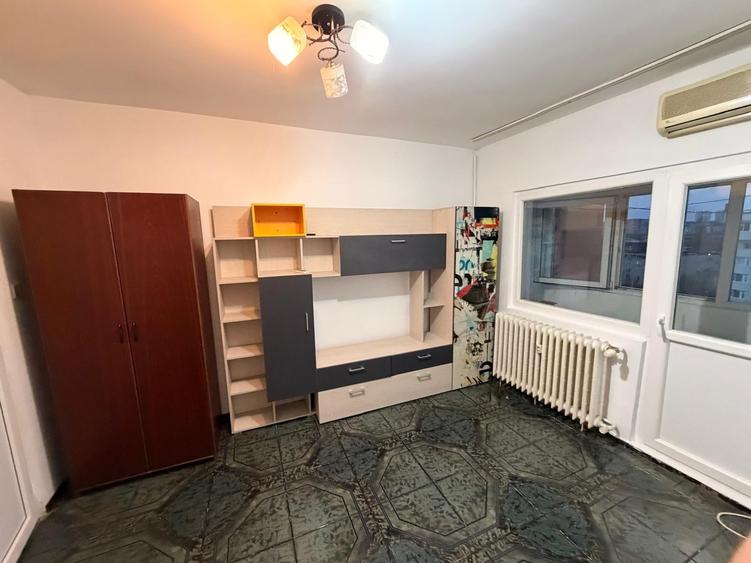 Garsonieră semidecomandată, mobilată în Tei