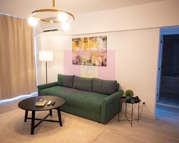 Apartament cu 3 camere semidecomandat în 13 Septembrie