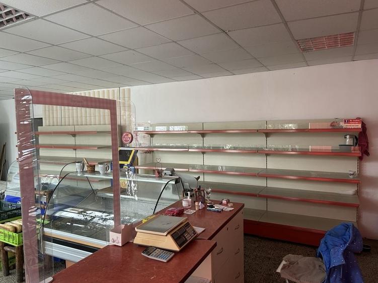 Spațiu comercial, de 300 mp, în Belciugatele
