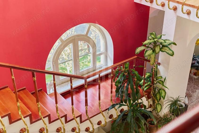 Casă cu Teren 900 Mp în Sub Arini