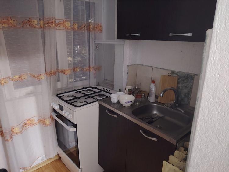 Garsonieră decomandată în Central