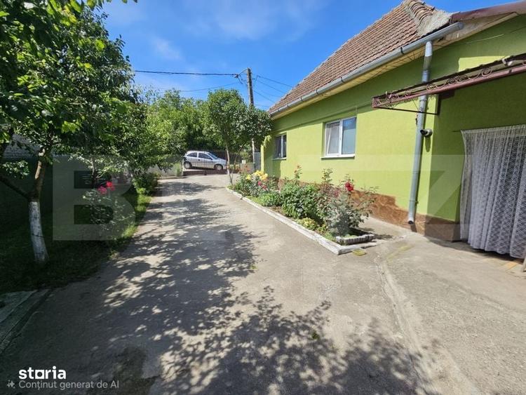 Casa renovata, 4.237mp teren intravilan, Dublu front stradal, Razboien - 2