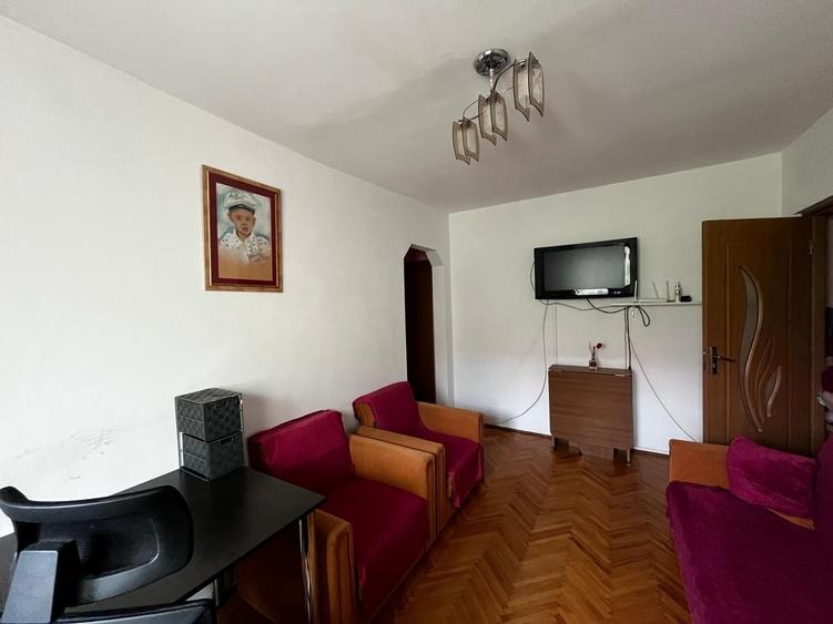 Apartament cu 3 camere în Dumbrăvița
