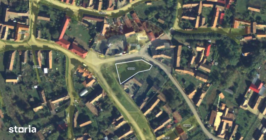 Teren de 980 mp, în Părău
