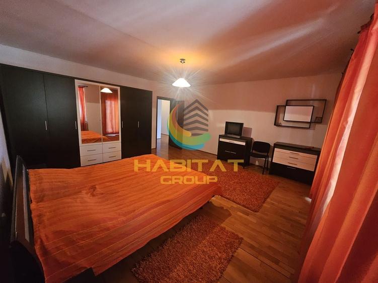Casă individuală cu 5 camere cu Canalizare în Central