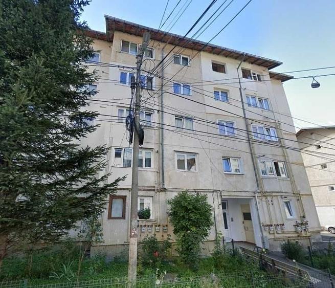 Garsonieră decomandată în Central