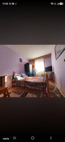 Apartament cu 3 camere semidecomandat în Milcov
