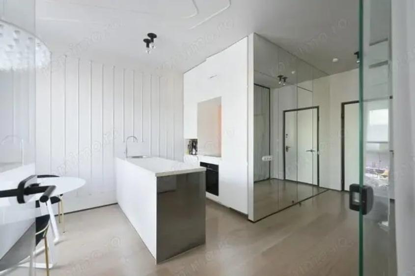Apartament cu 2 camere decomandat în Politehnica
