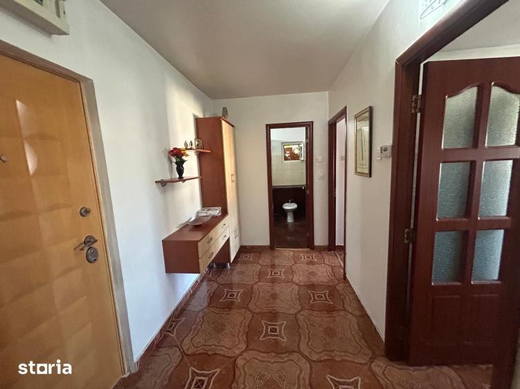Apartament cu 2 camere decomandat în Mărăței