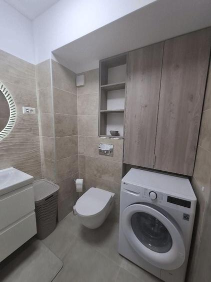 Apartament cu 2 camere semidecomandat, mobilat în Apărătorii Patriei