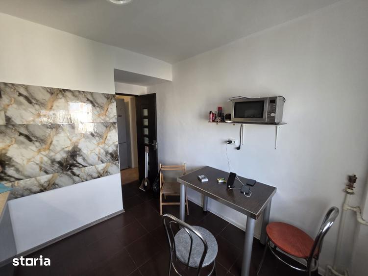 Apartament cu 3 camere decomandat în Militari