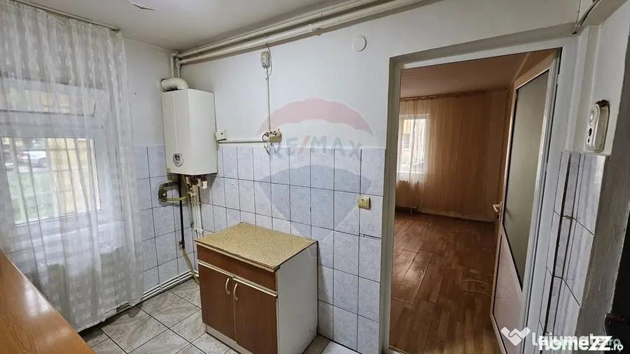 Apartament cu 2 camere semidecomandat în Mărăței