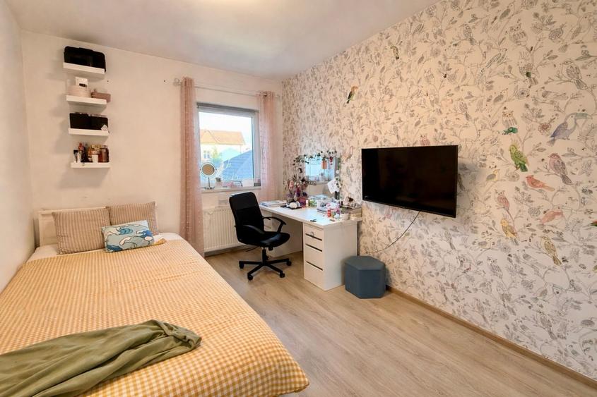 Duplex cu 4 camere cu Canalizare în Popești-Leordeni