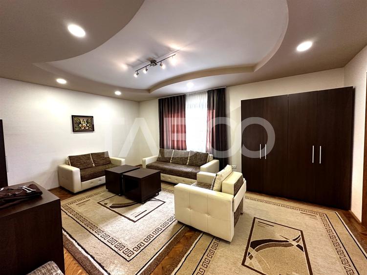 Apartament cu 3 camere decomandat, mobilat în Sub Arini