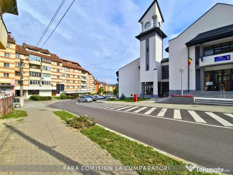 Apartament cu 2 camere decomandat, mobilat în Central